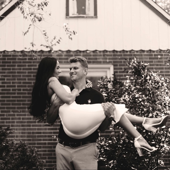 Hi, I’m Sasha! ✨ - Picture 2 of 5